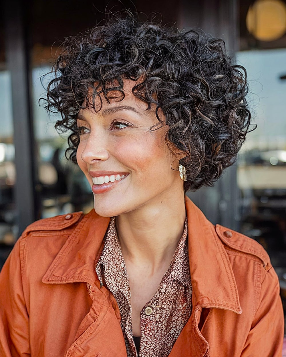 The Stacked Inverted Bob: The Ultimate Guide to 2026’s Most Flattering Cut